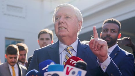 Lindsey Graham calls on Zelenskyy to resign or change after Trump argument – video