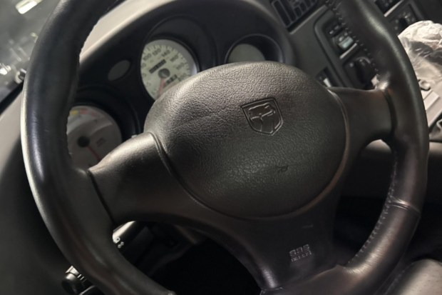 1,300-Mile 1996 Dodge Viper GTS