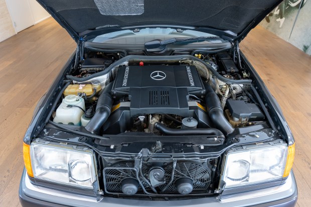 17k-Mile 1992 Mercedes-Benz 500E