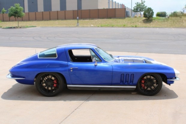 Gen V LT1-Powered 1966 Chevrolet Corvette Coupe 6-Speed