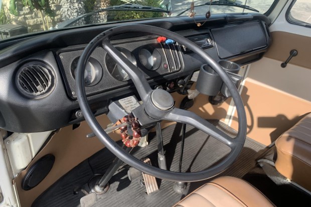 1971 Volkswagen Type 2 Westfalia Campmobile