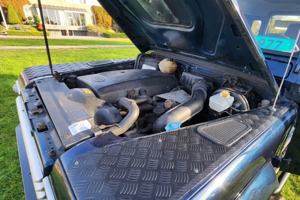 2000 Land Rover Defender 90 Td5 5-Speed