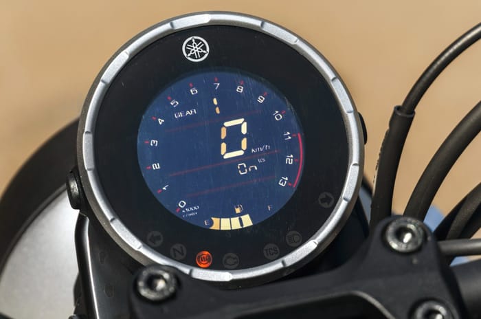 Yamaha XSR155 display